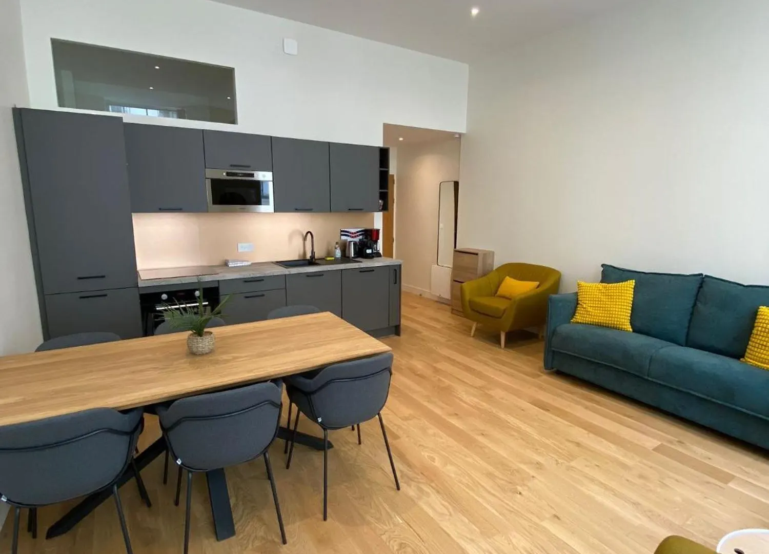 Aboukir Apartment